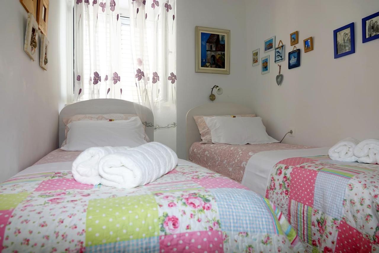 Two-Bedroom Apartment In The Centre Makarska Buitenkant foto